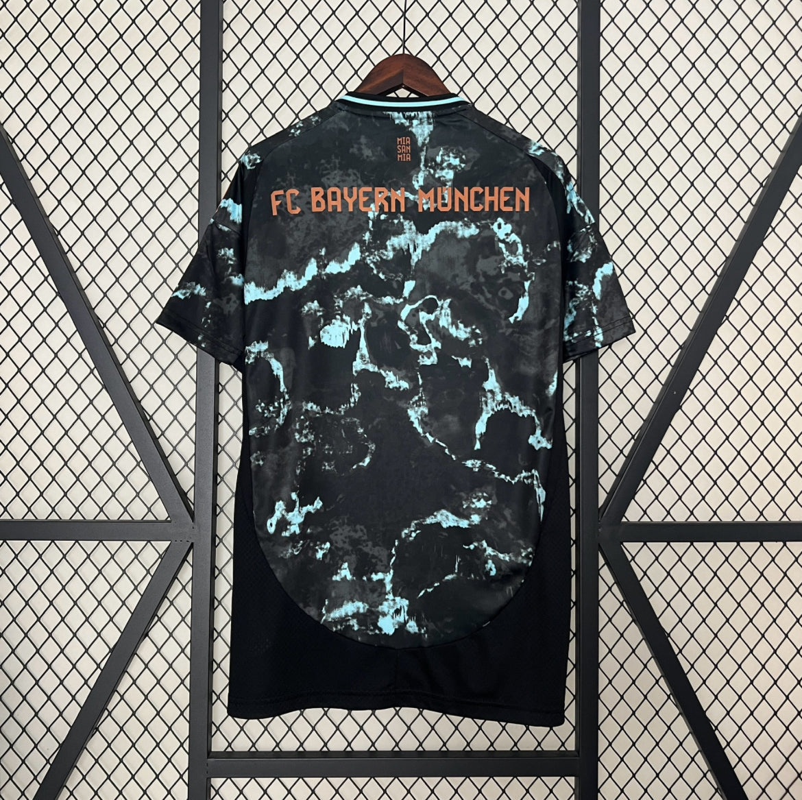 Maillot Bayern Munich 24-25 extérieur